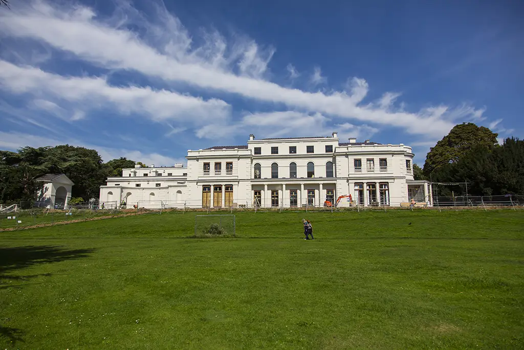 Gunnersbury House