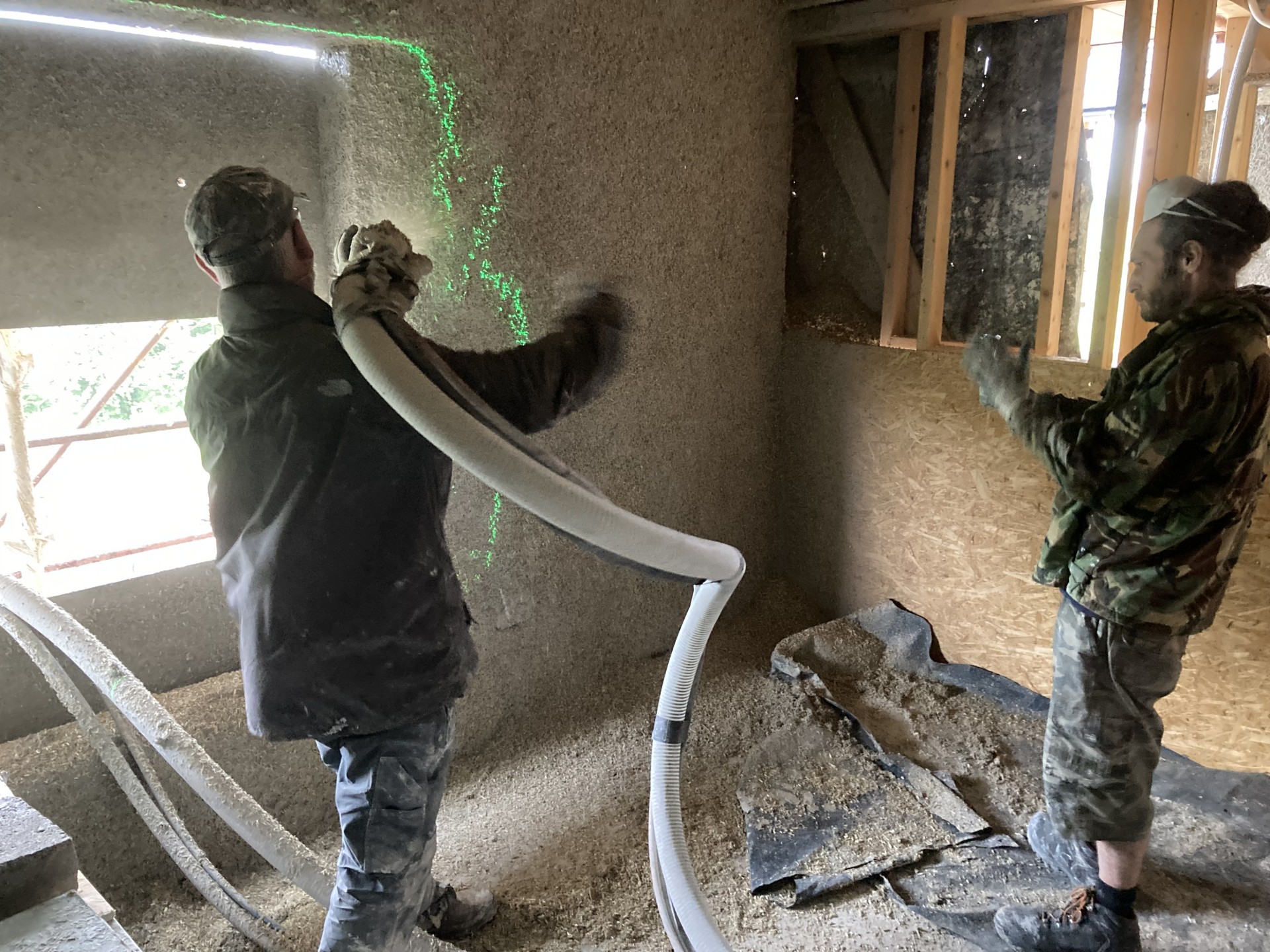 Spraying hempcrete
